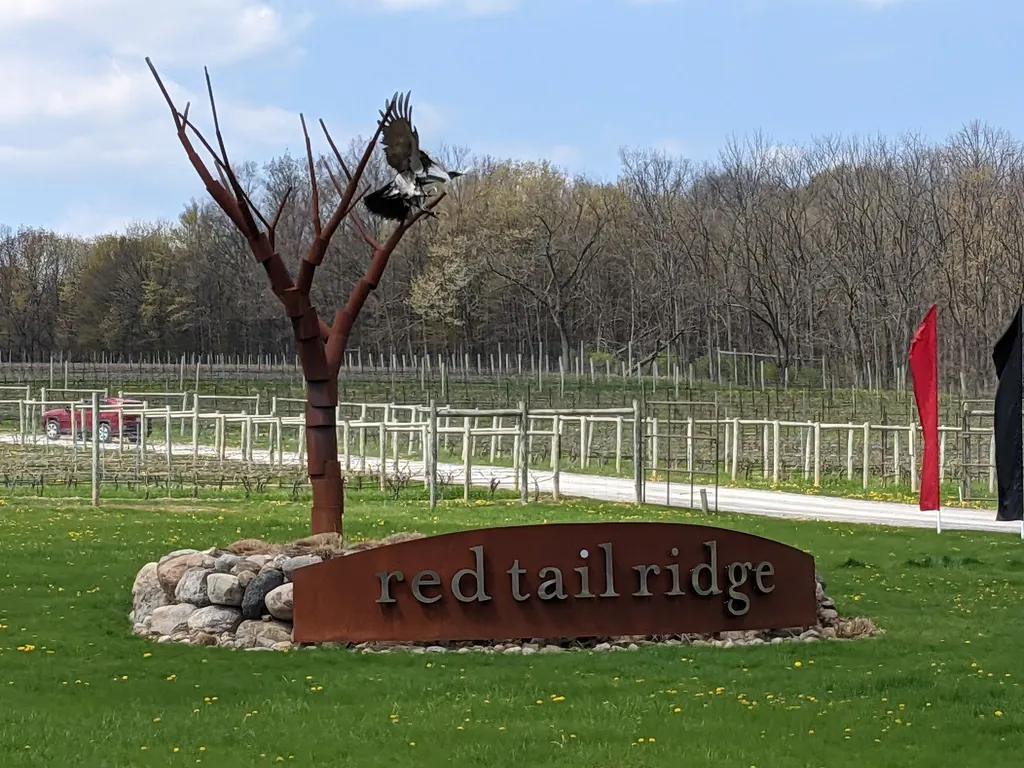 Red Tail Ridge Winery