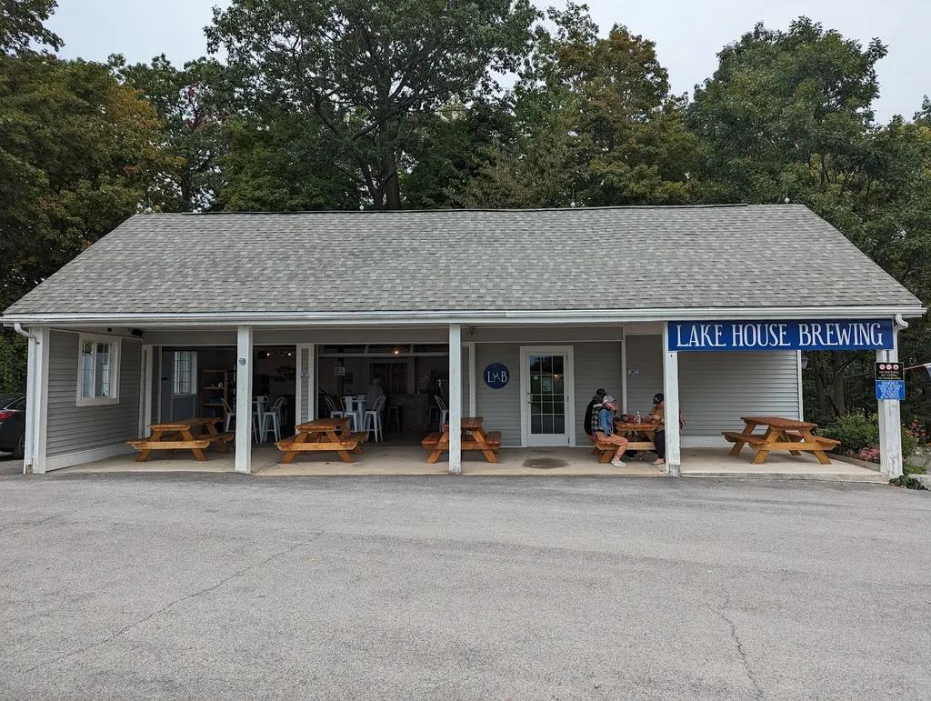 Lake House Brewing