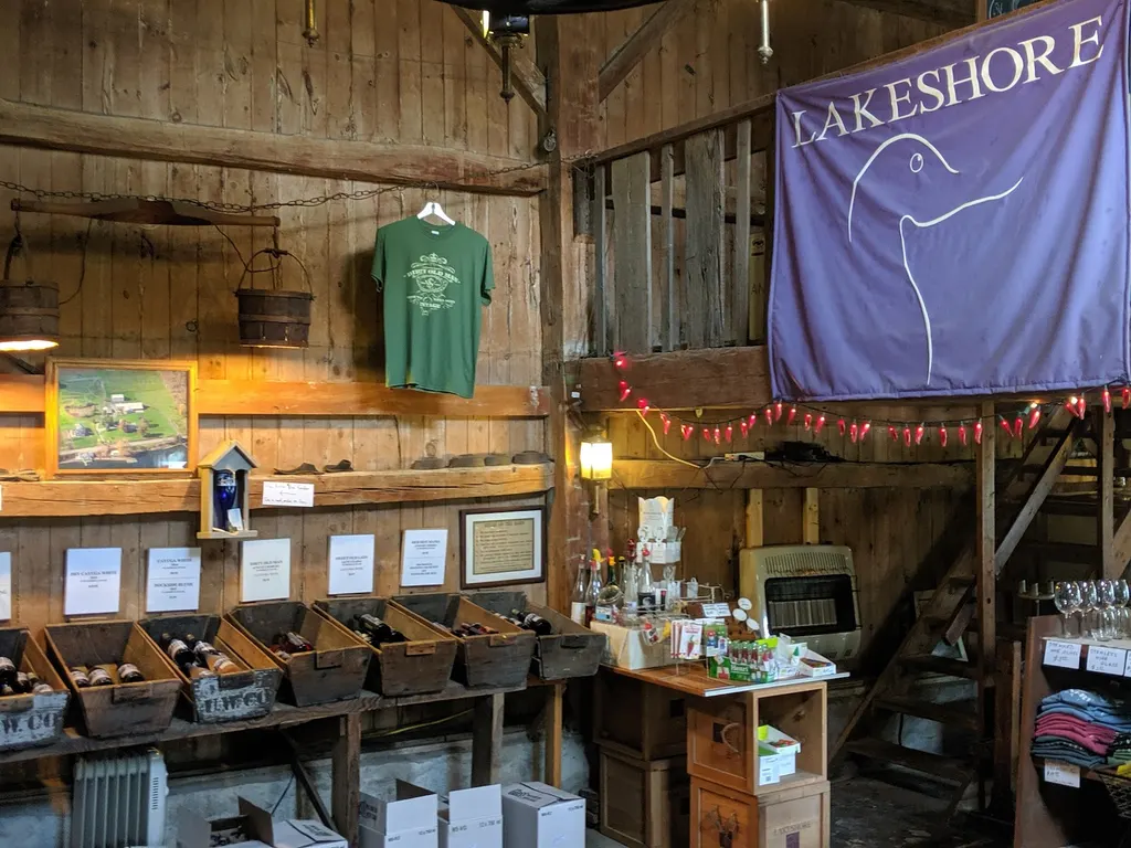 Lakeshore Winery photo 2