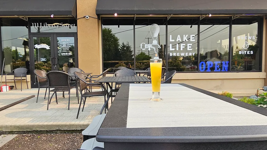 Lake Life Brewery photo 3