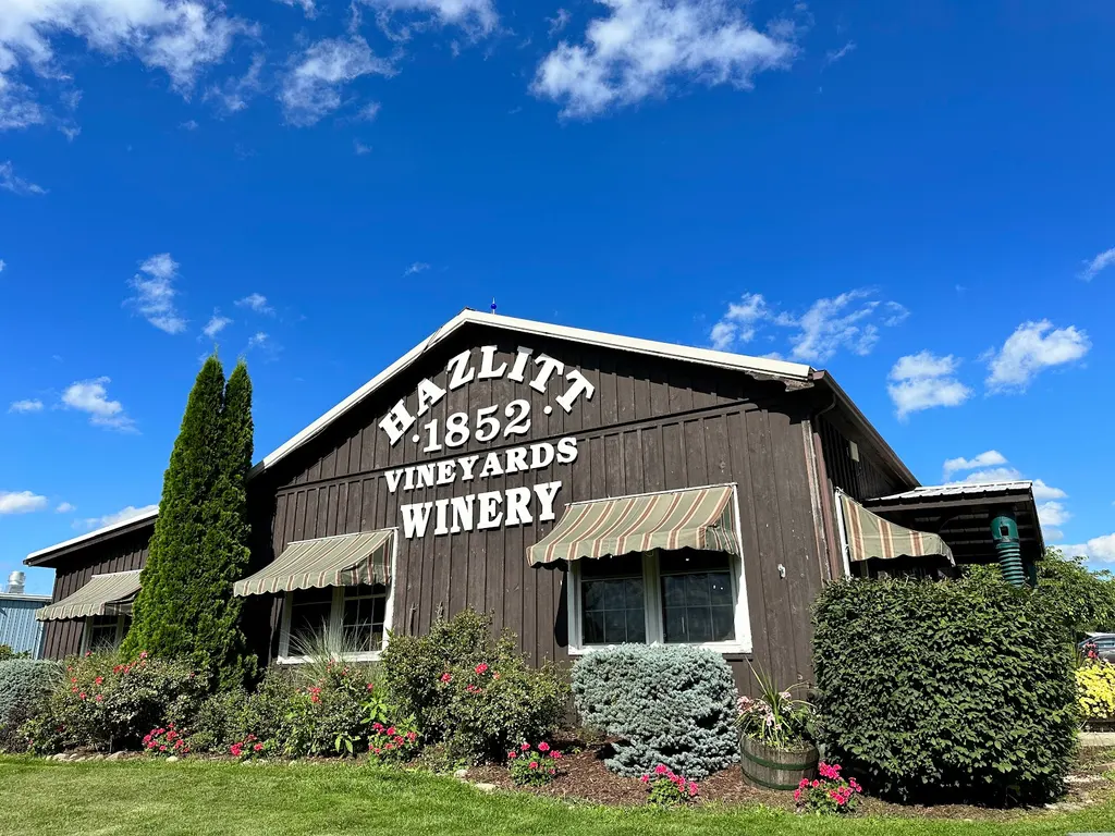 Hazlitt 1852 Vineyards