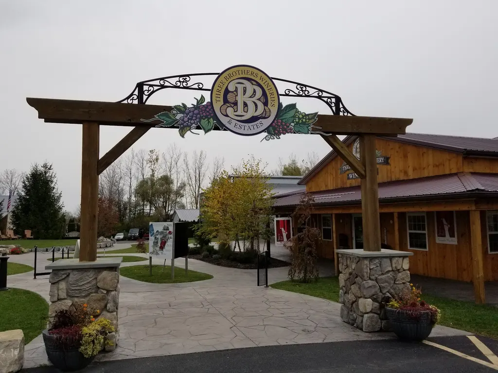 Three Brothers Wineries and Estates photo 2