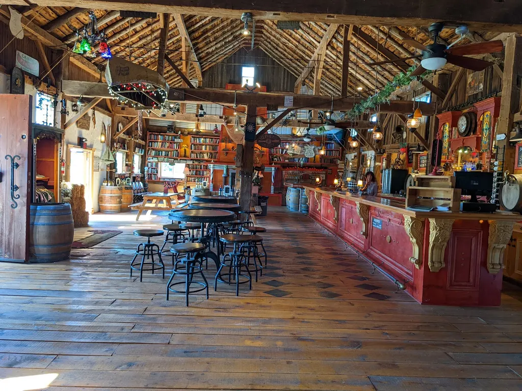 Lacey Magruder Vineyard & Winery photo 2