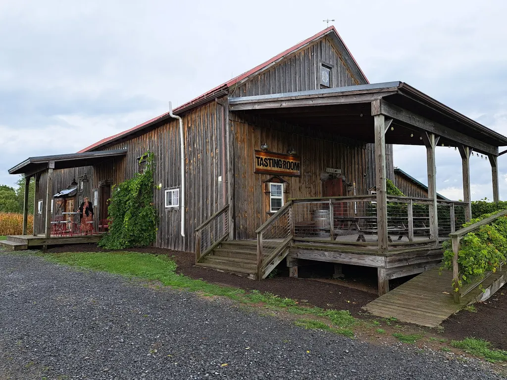 Lacey Magruder Vineyard & Winery