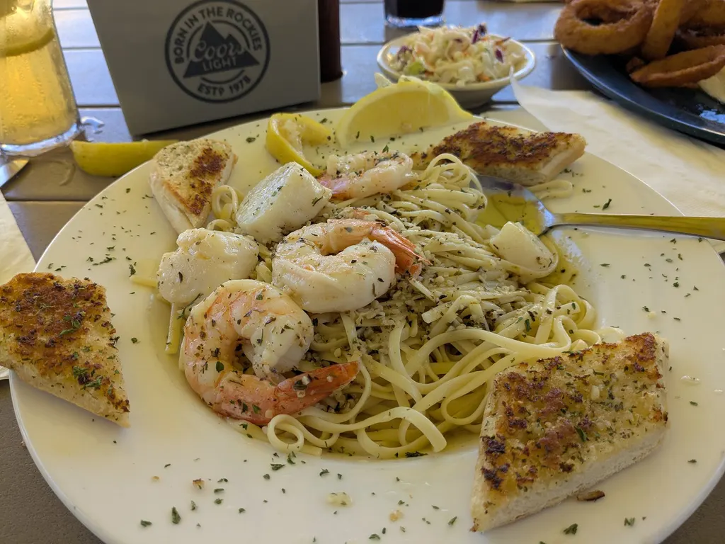Wolffy's Grill and Marina photo 5