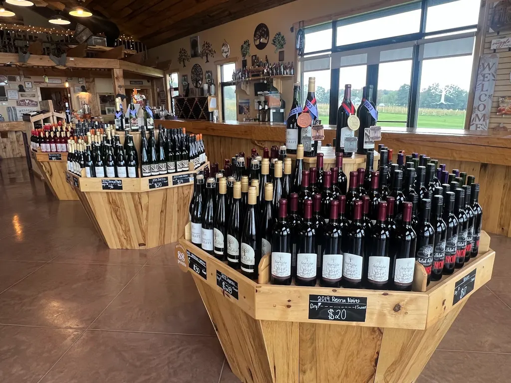 Idol Ridge Winery & Alder Creek Distillery photo 3