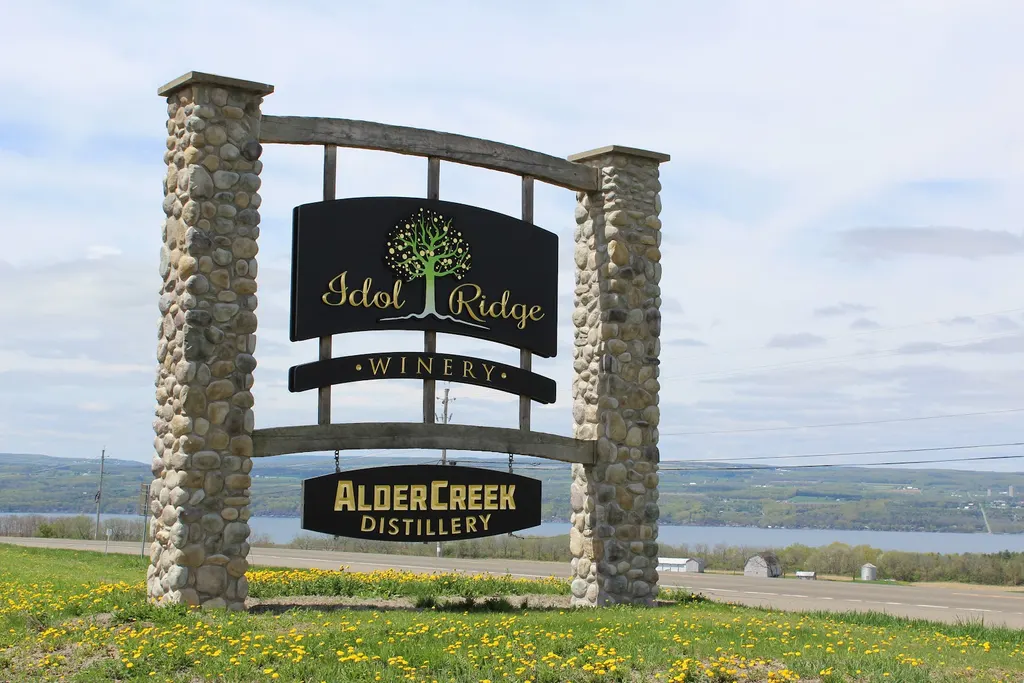 Idol Ridge Winery & Alder Creek Distillery photo 4