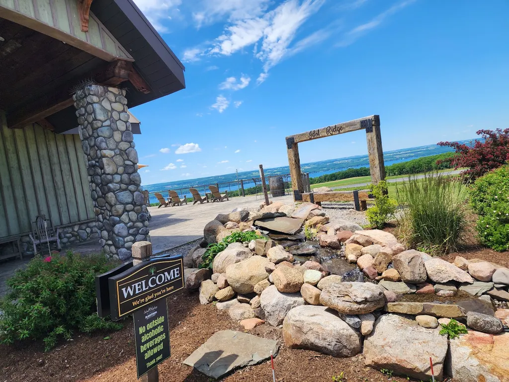 Idol Ridge Winery & Alder Creek Distillery photo 2