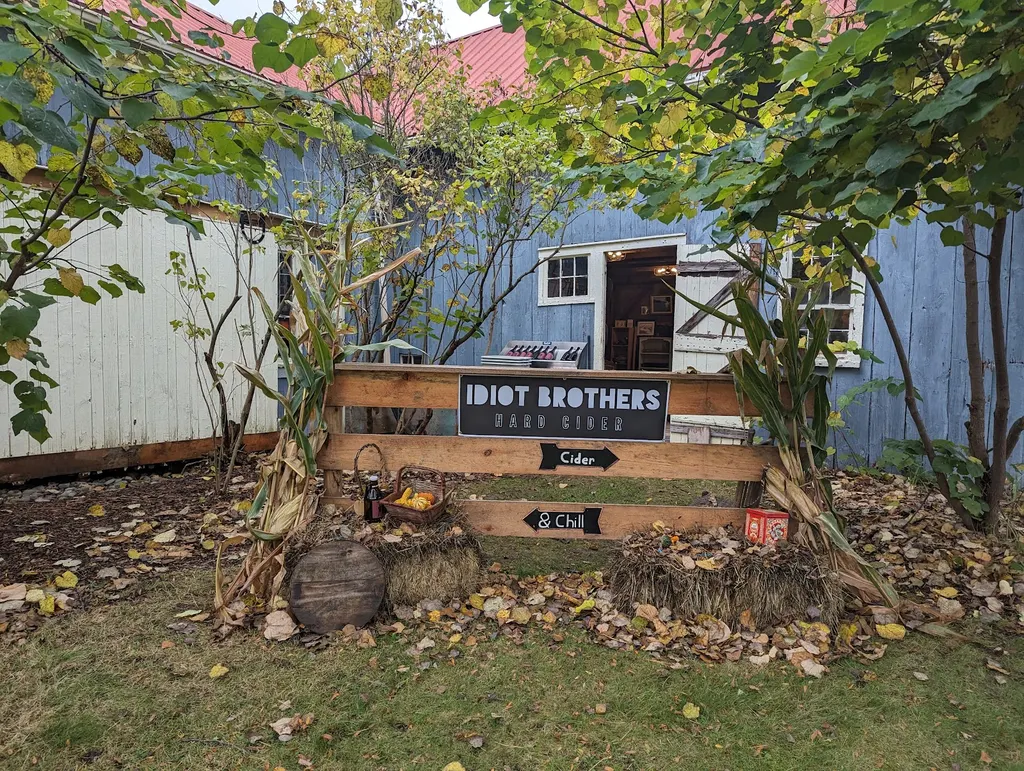 Idiot Brothers Cider photo 4