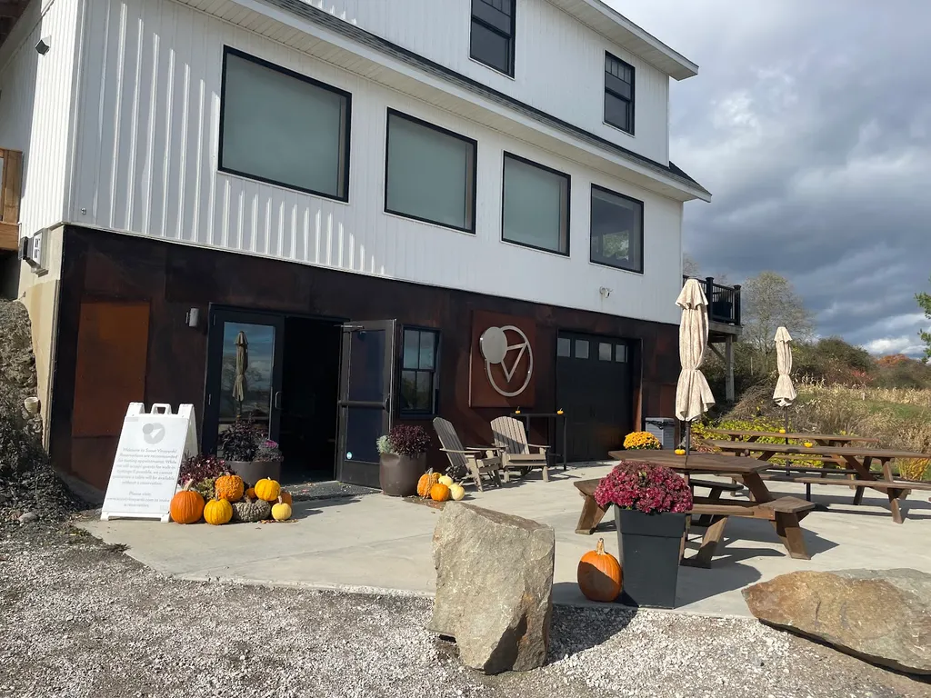 Scout Vineyards