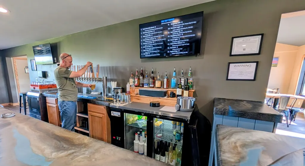 Off Leash Brewing photo 4